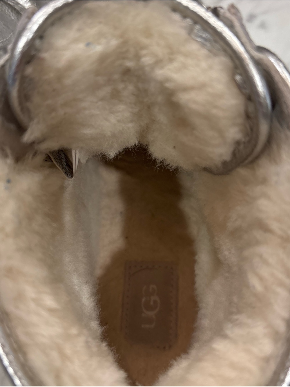 UGG BOOTS - Picture 5 of 8